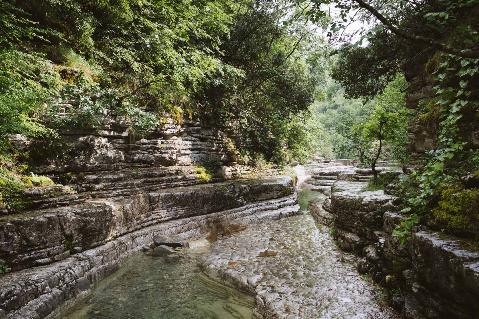 Papingo岩石池
